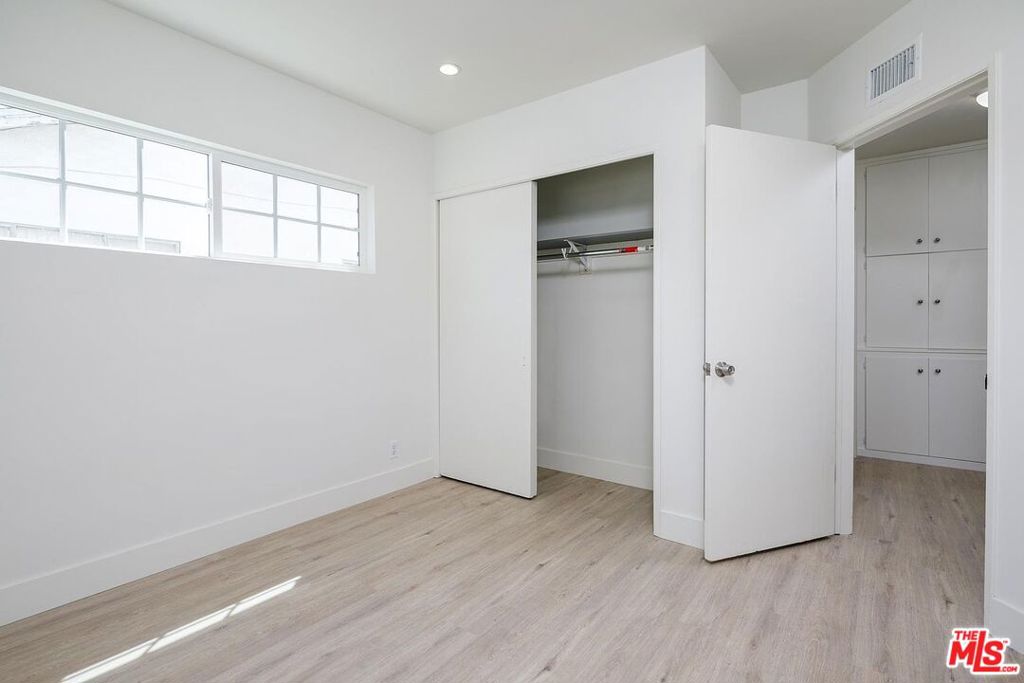 6029 Wilkinson Avenue Property Photo 7