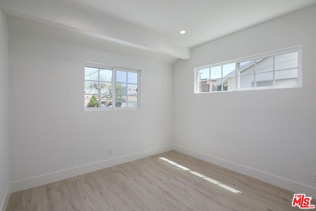 6029 Wilkinson Avenue Property Photo 17