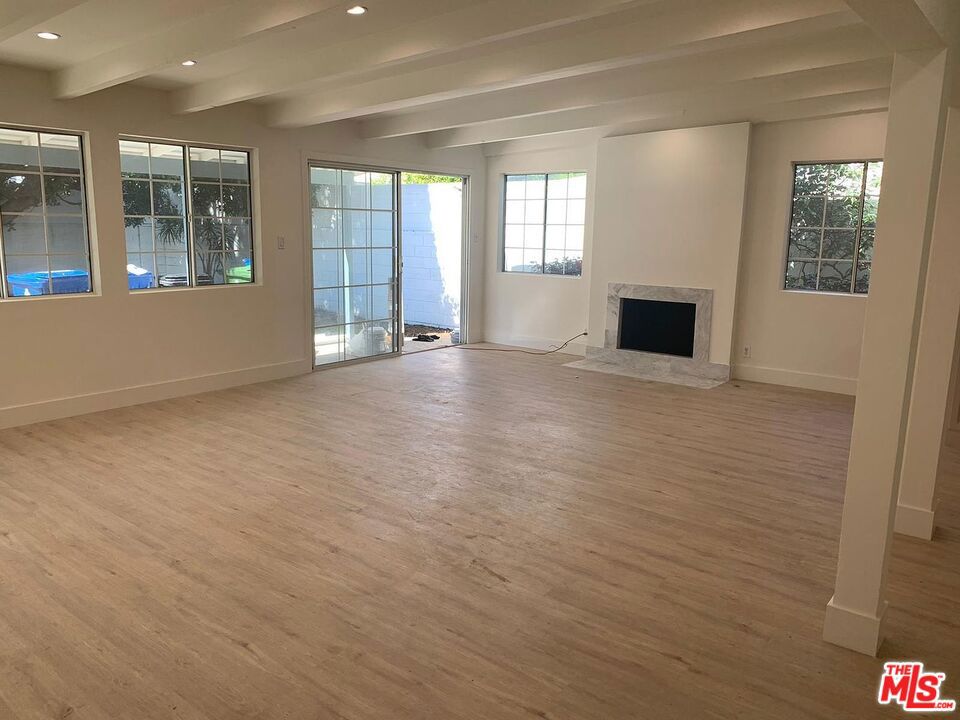 6029 Wilkinson Avenue Property Photo 22