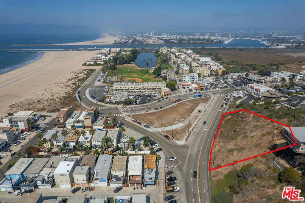 6916 Vista Del Mar Property Photo 2