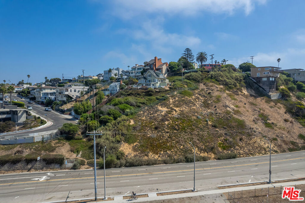 6916 Vista Del Mar Property Photo 5