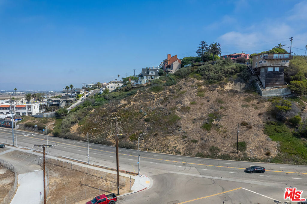 6916 Vista Del Mar Property Photo 6