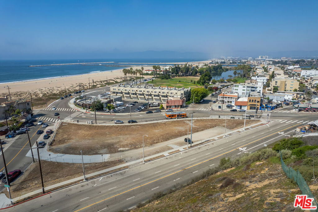 6916 Vista Del Mar Property Photo 32