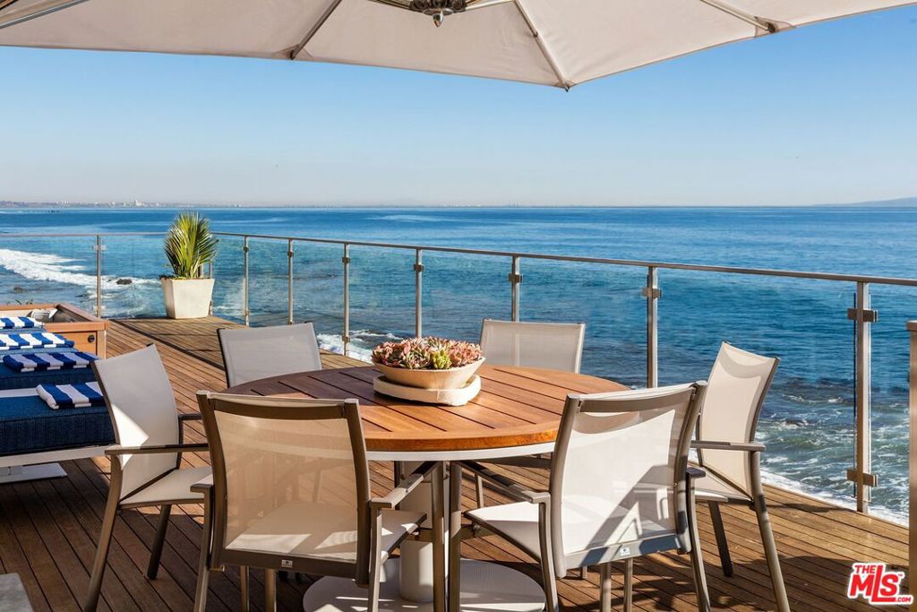 24380 Malibu Road Property Photo 4