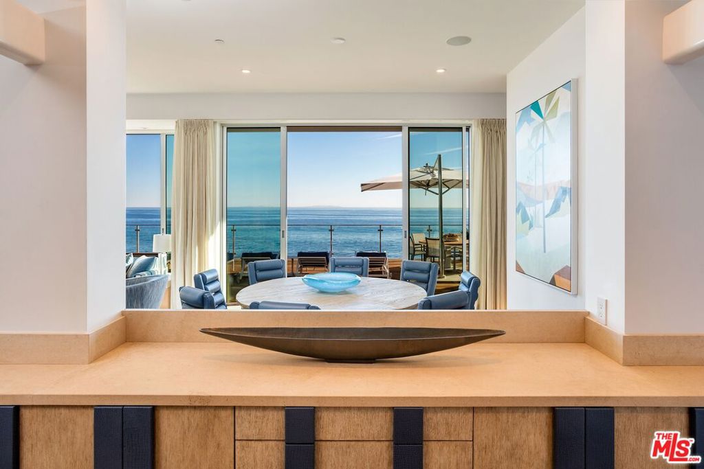 24380 Malibu Road Property Photo 10