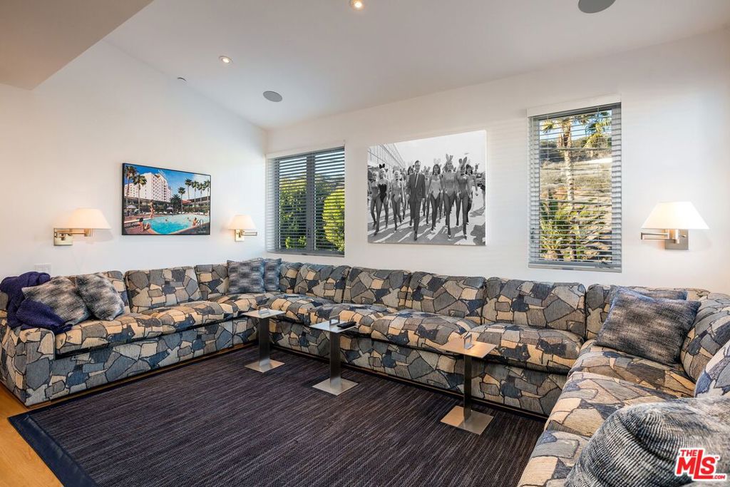 24380 Malibu Road Property Photo 24