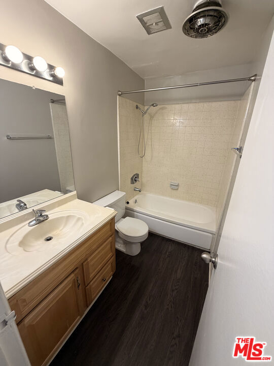 4550 Overland Avenue 116 Property Photo 9