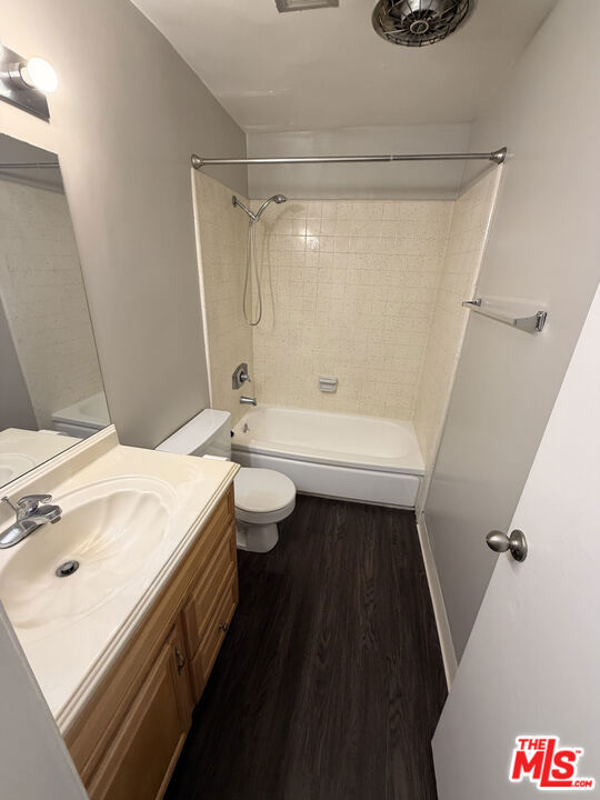4550 Overland Avenue 116 Property Photo 10