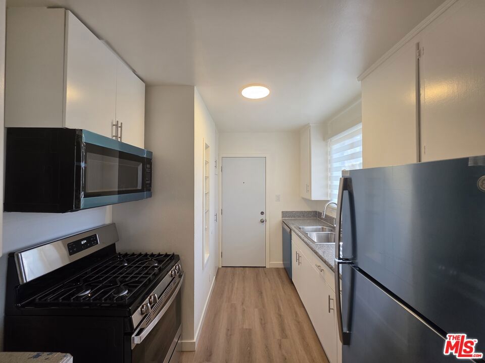 1280 West Boulevard 1282b Property Photo 7