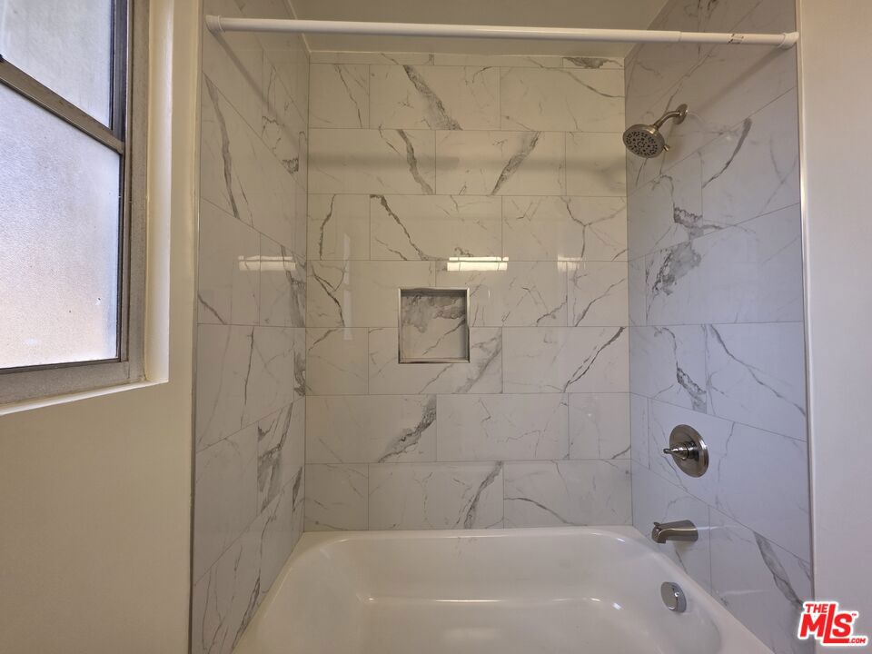 1280 West Boulevard 1282b Property Photo 37