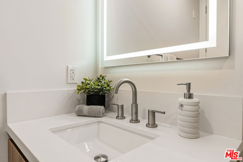 3651 Regal Place 201 Property Photo 34