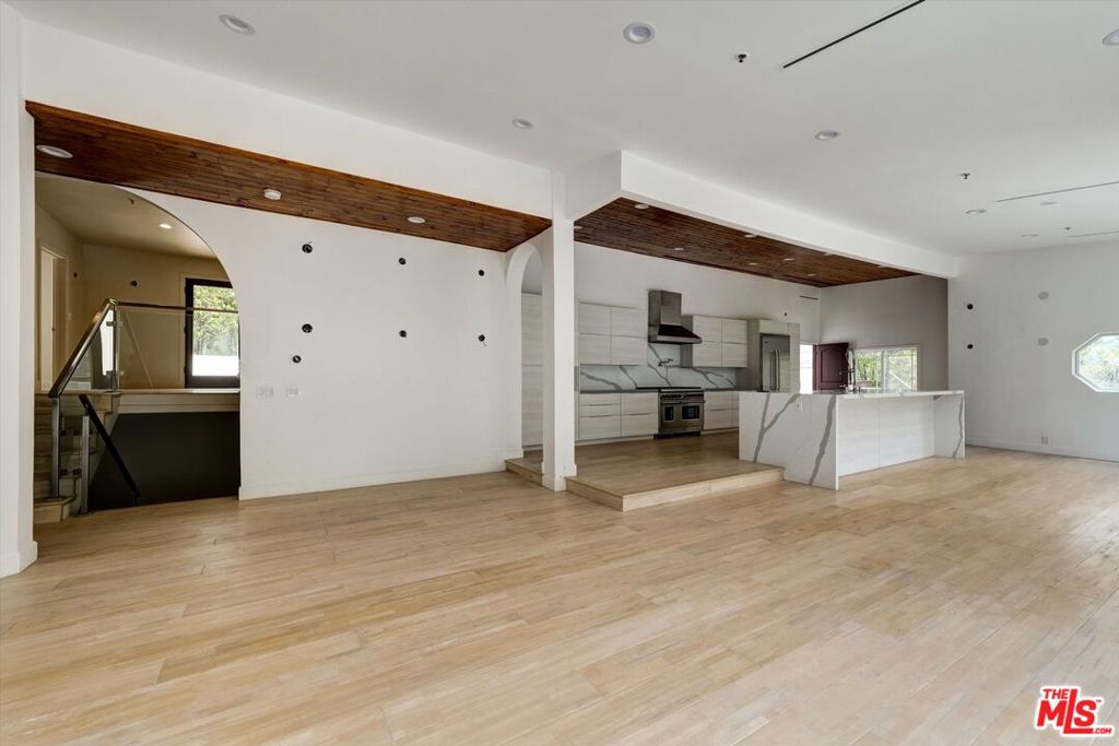 1754 Franklin Canyon Drive Property Photo 26
