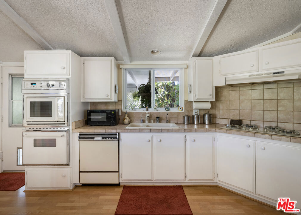 54 Robin Hood Place Property Photo 14