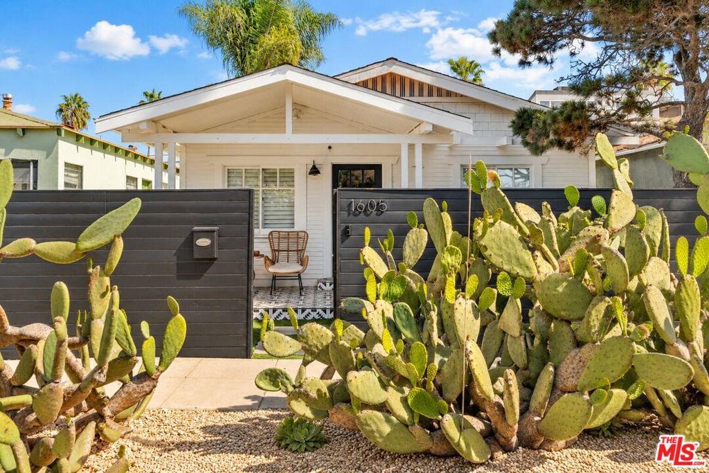 1605 Cabrillo Avenue Property Photo 23