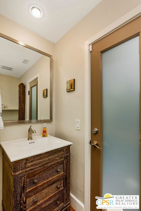 73484 Tamarisk Street Property Photo 18