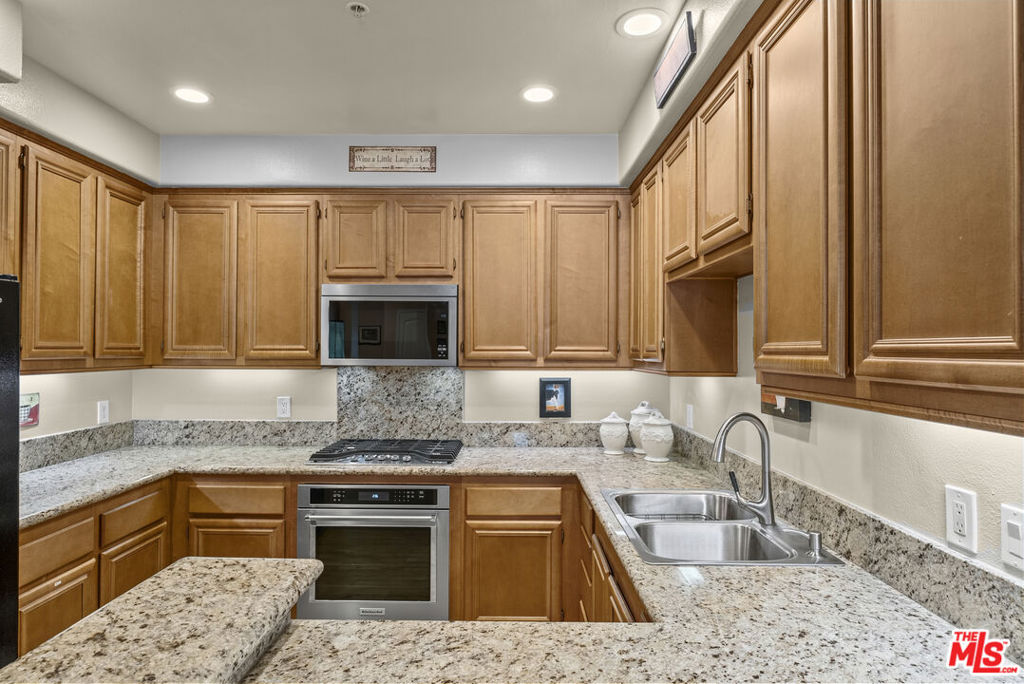 1546 Windshore Way Property Photo 15