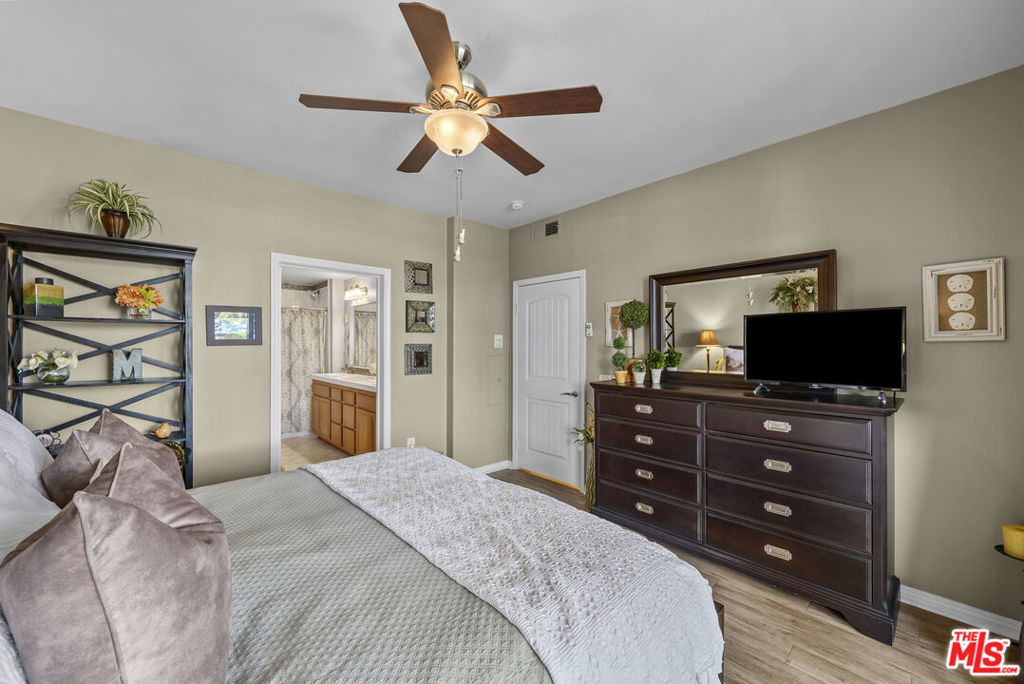 1546 Windshore Way Property Photo 28