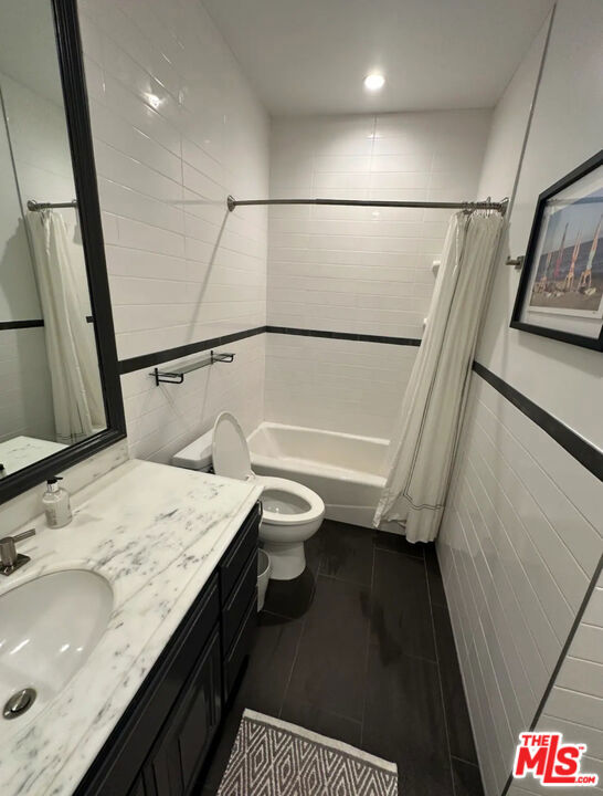 11815 Dorothy Street 1 Property Photo 19