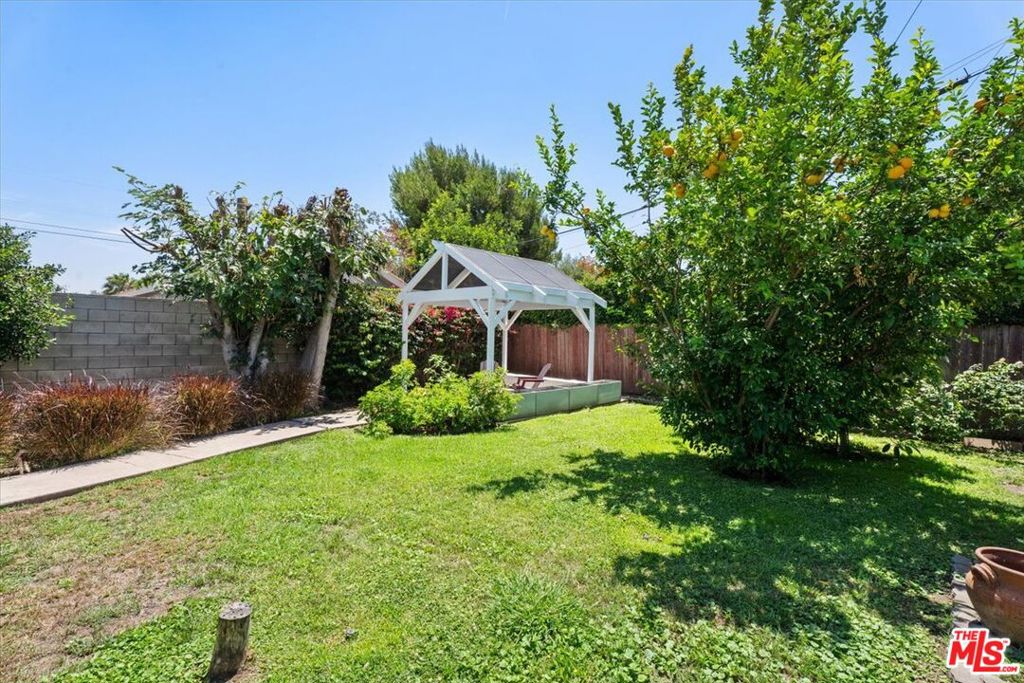 8908 Gibson Street Property Photo 15