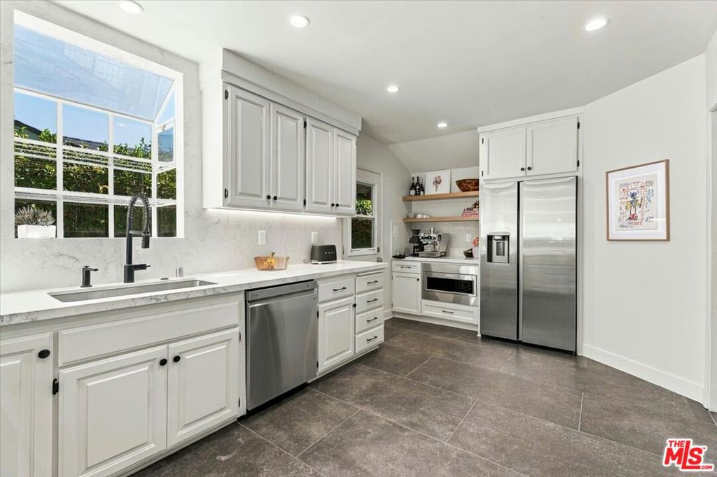 19615 Bryant Street Property Photo 8