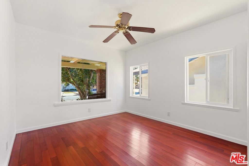 1825 Middleton Place Property Photo 13