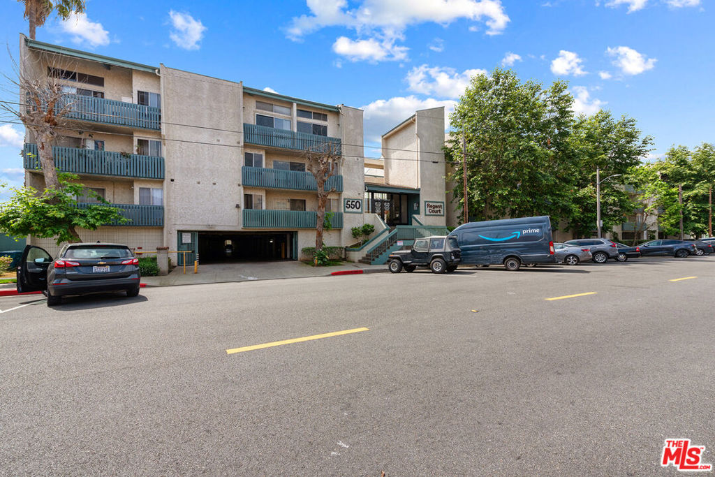 550 W Regent Street 124 Property Photo 20