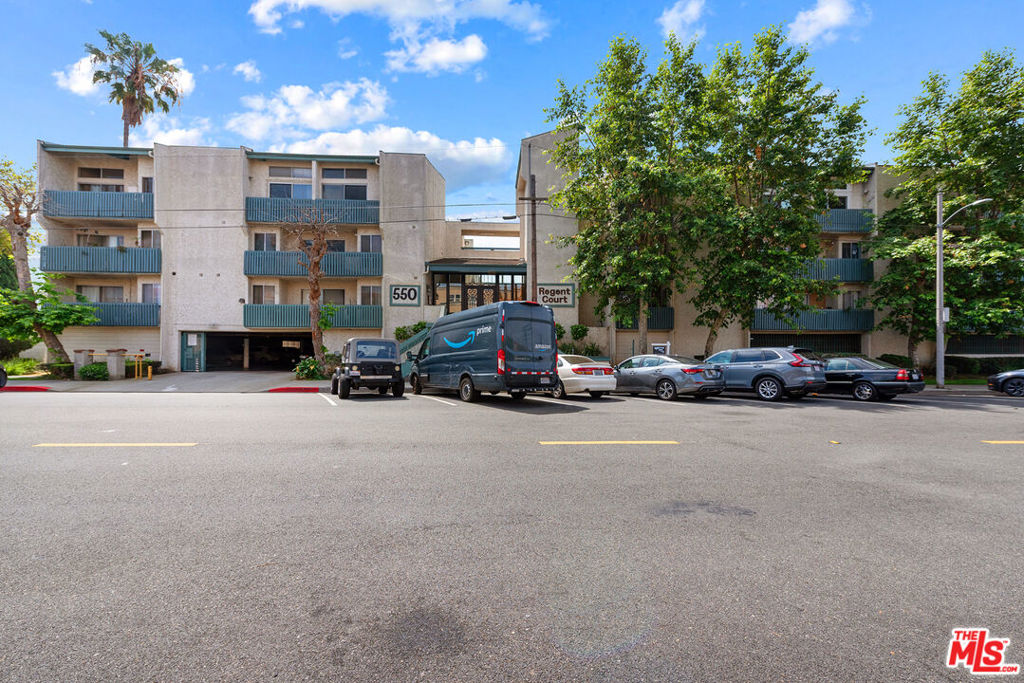 550 W Regent Street 124 Property Photo 21