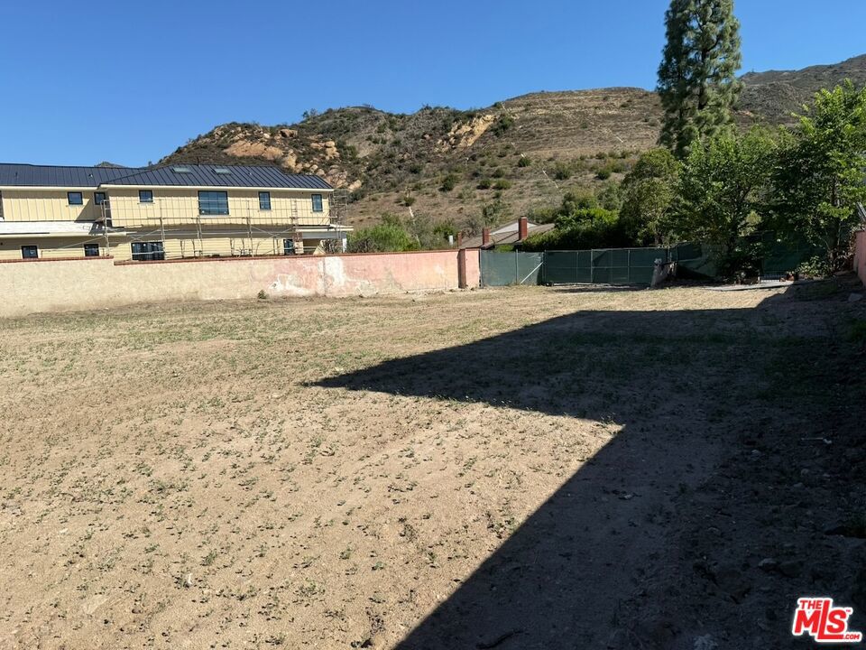 17290 Avenida De La Herradura Property Photo 4