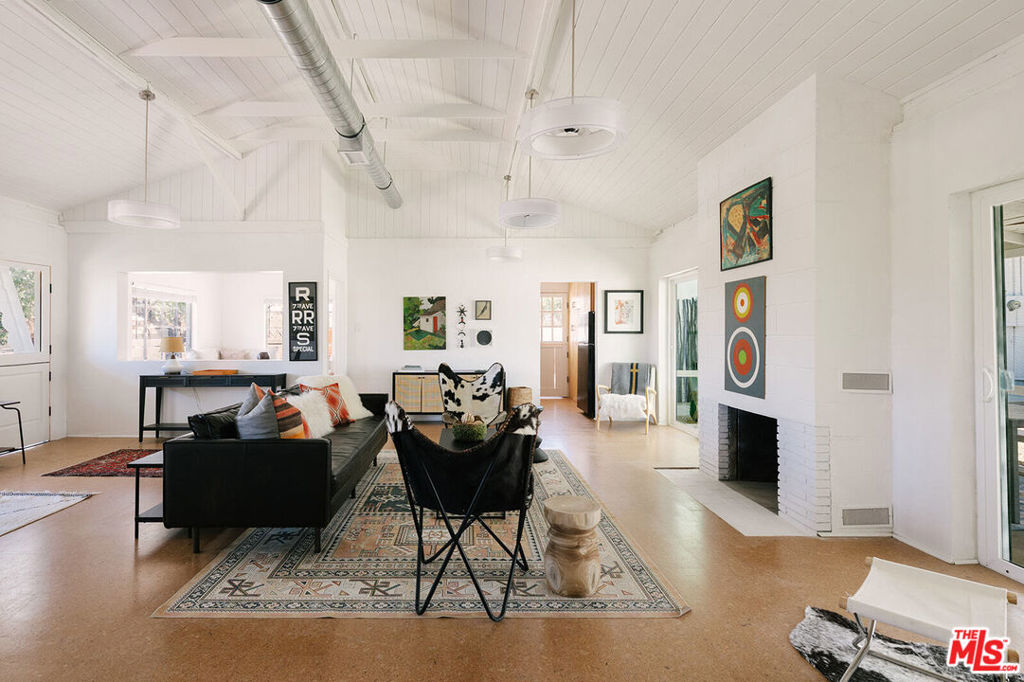 73484 Sunnyvale Drive Property Photo 8