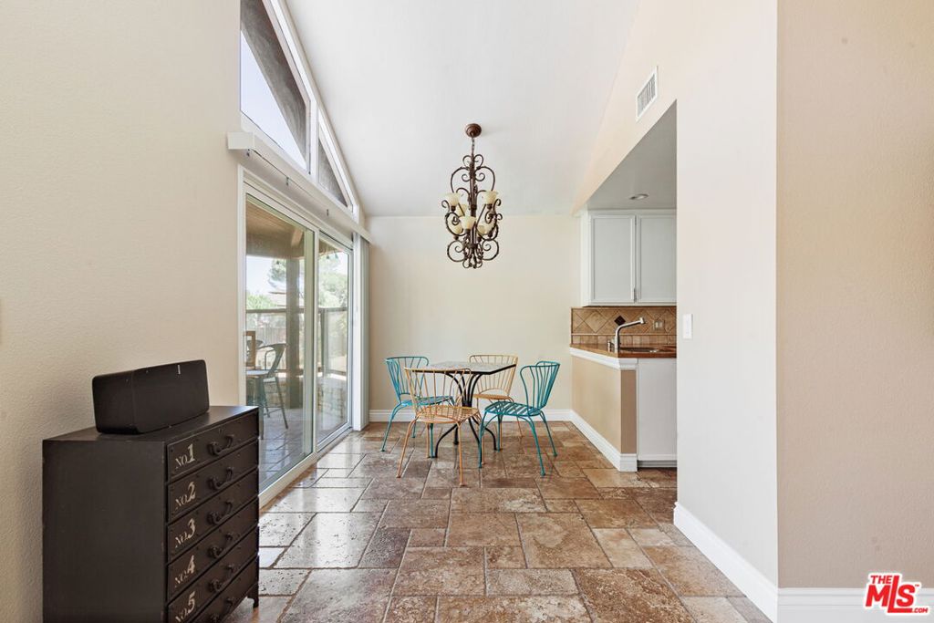 30712 Lakefront Drive Property Photo 11