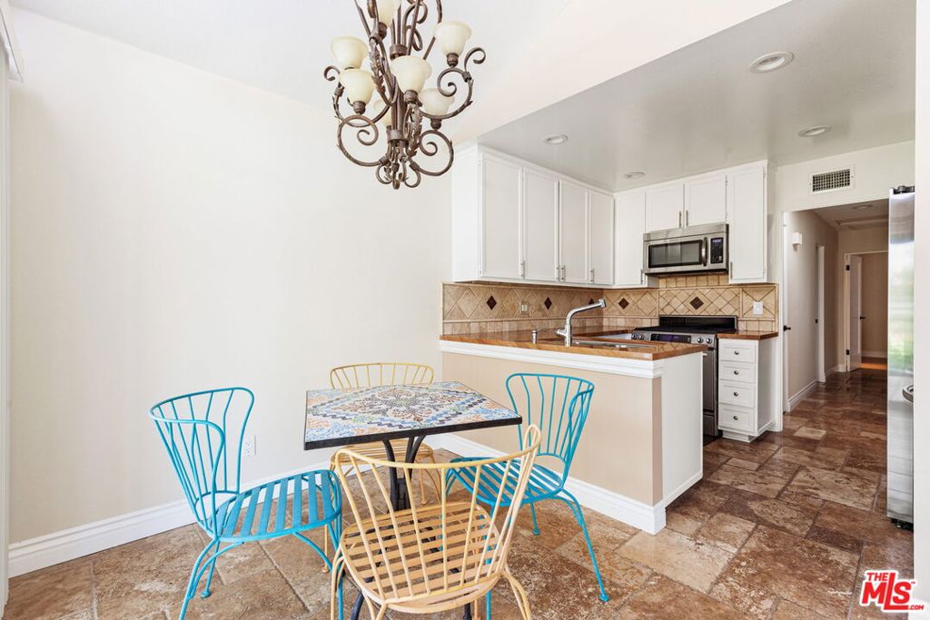 30712 Lakefront Drive Property Photo 12