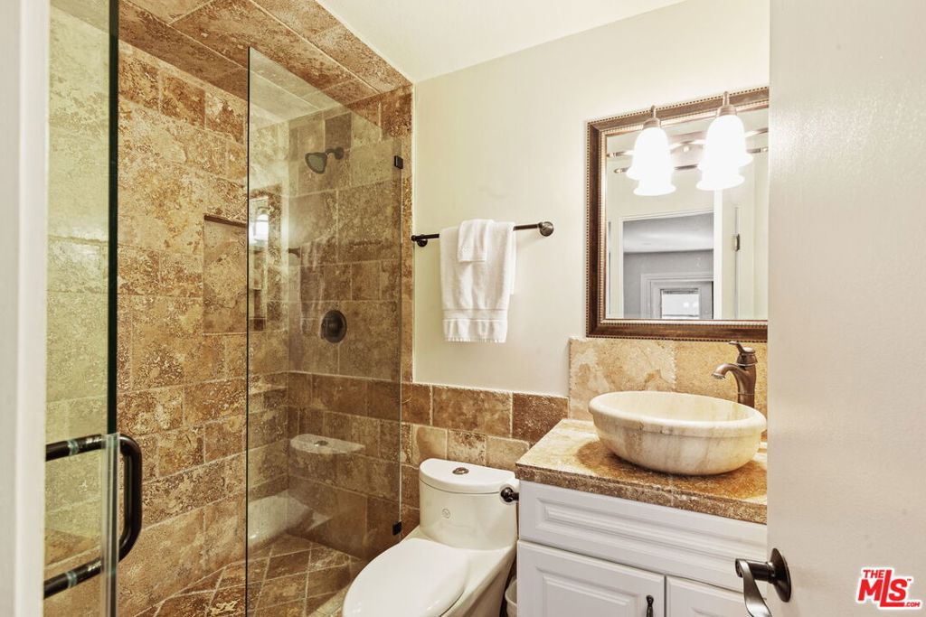 30712 Lakefront Drive Property Photo 25