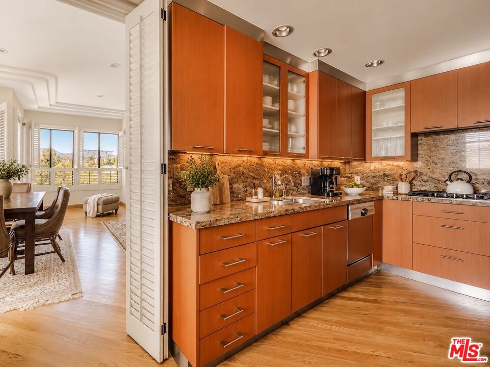 12115 San Vicente Boulevard 415 Property Photo 7