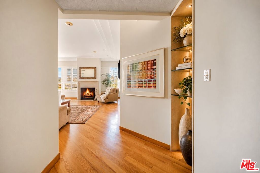 12115 San Vicente Boulevard 415 Property Photo 10