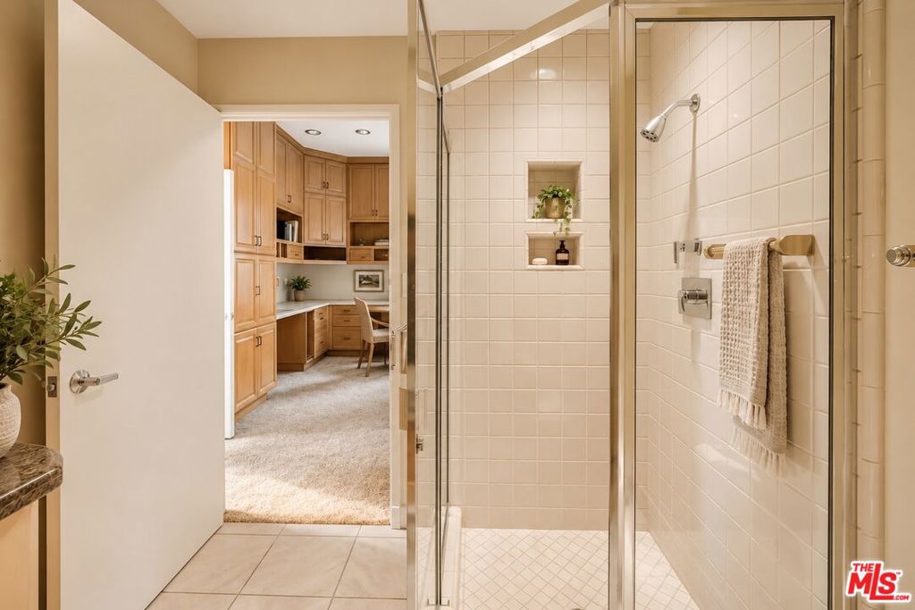 12115 San Vicente Boulevard 415 Property Photo 15