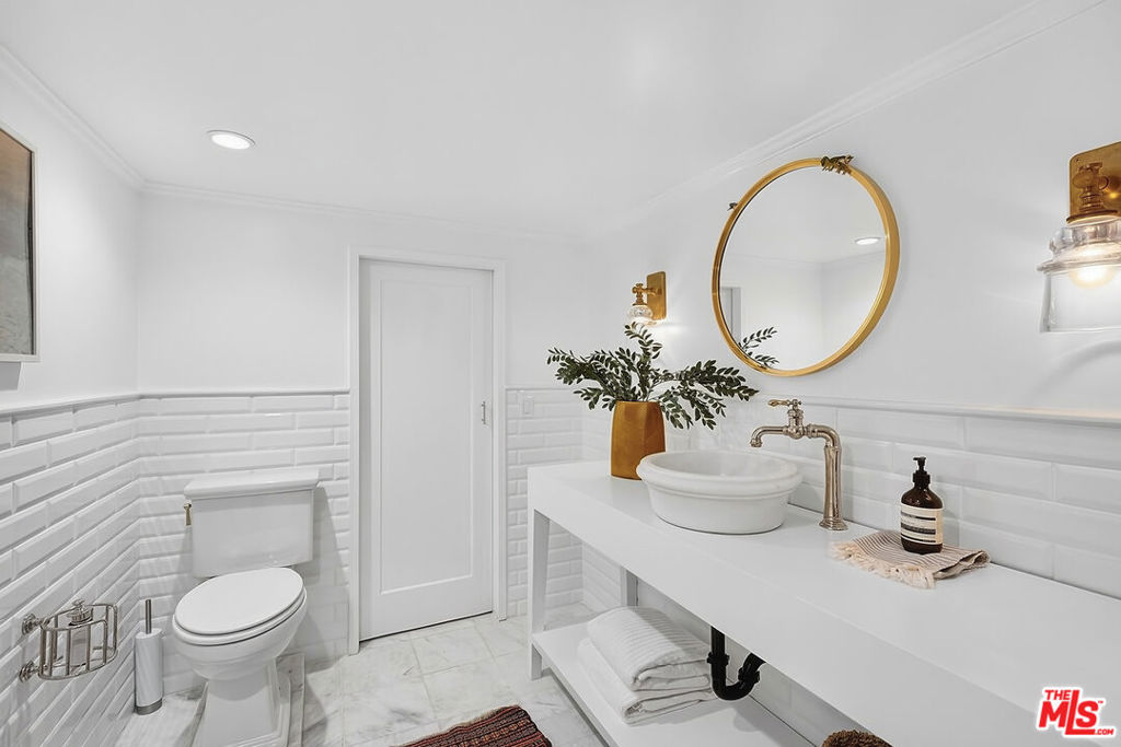 9305 Hazen Drive Property Photo 18