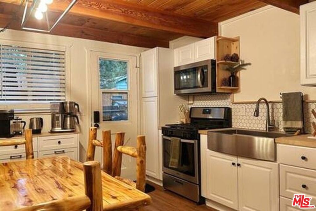1009 Sugarloaf Boulevard Property Photo 8