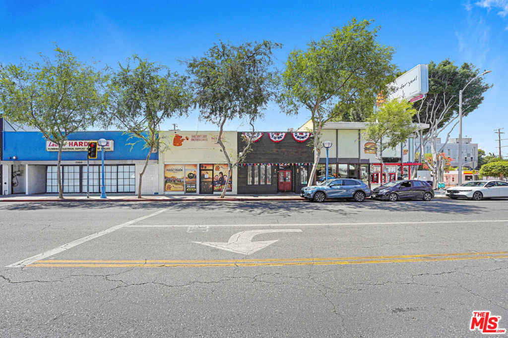7998 Santa Monica Boulevard Property Photo 2