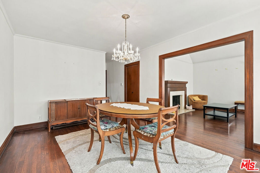 343 N Bronson Avenue Property Photo 12