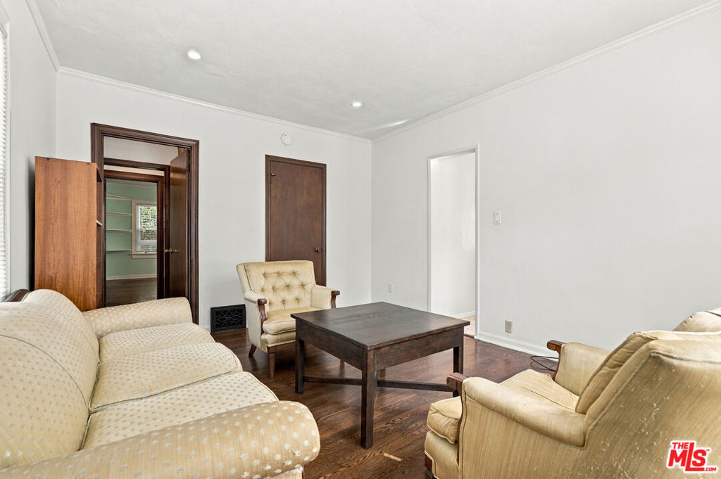343 N Bronson Avenue Property Photo 19
