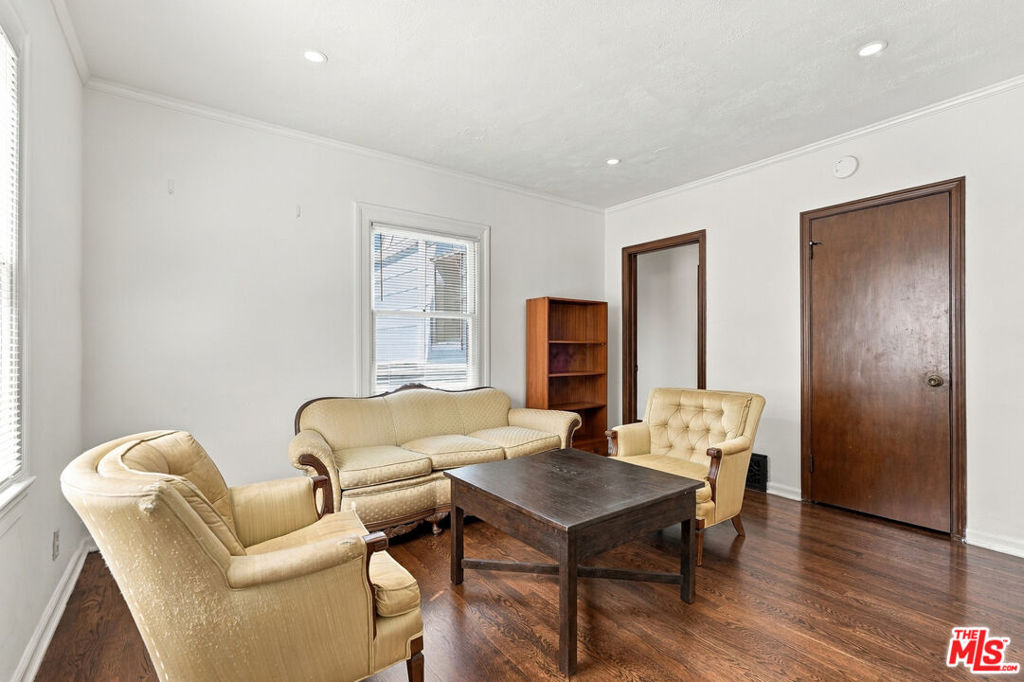 343 N Bronson Avenue Property Photo 20