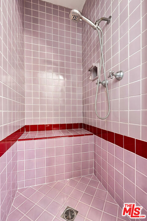 343 N Bronson Avenue Property Photo 43
