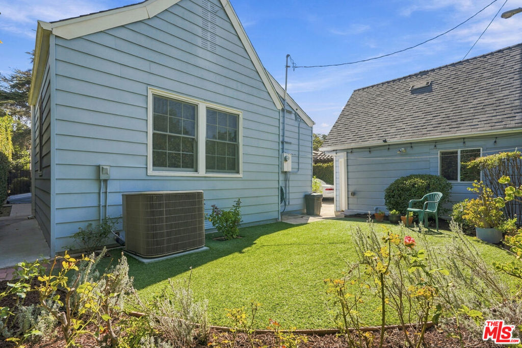 343 N Bronson Avenue Property Photo 46