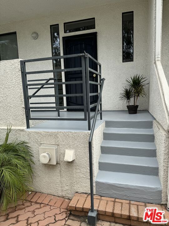 1749 12th Street B Property Photo 1