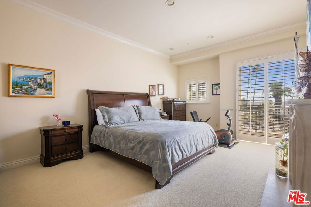 132 S Maple Drive Ph3 Property Photo 17