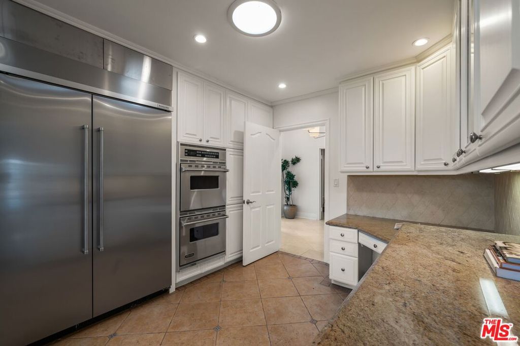 9023 Alto Cedro Drive Property Photo 25