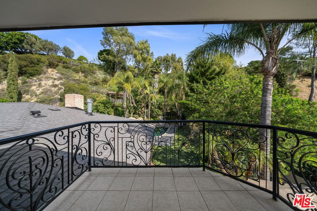 9023 Alto Cedro Drive Property Photo 47