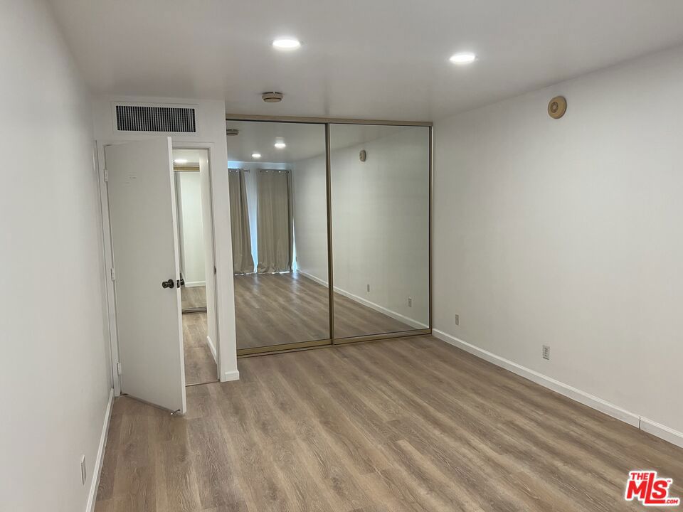 800 W 1st Street 2607 Property Photo 28