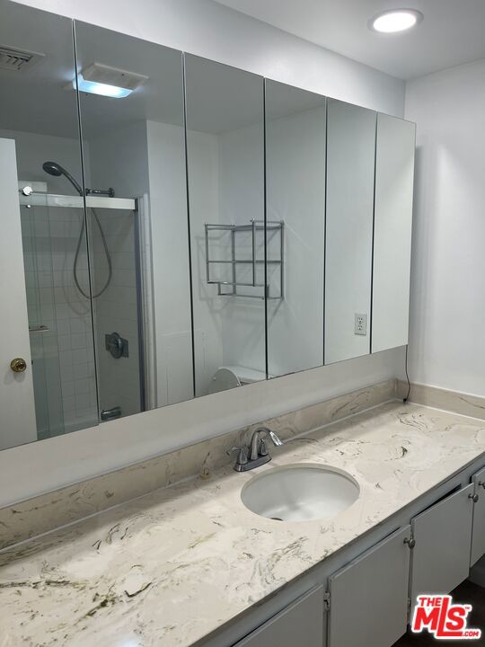 800 W 1st Street 2607 Property Photo 35
