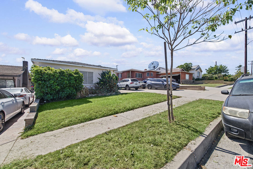 1328 W 122nd Street Property Photo 6